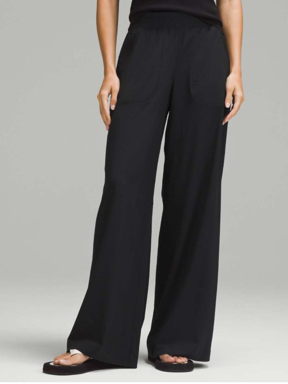 Lululemon Swift Wide Leg Mid Rise Pant Size 4 Black
